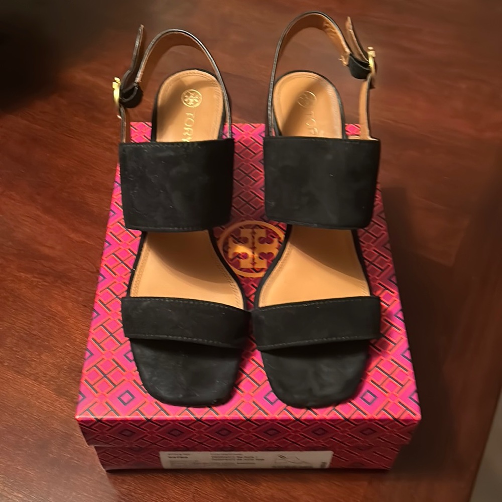 Tory Burch size 11 Black Shelby Sandals